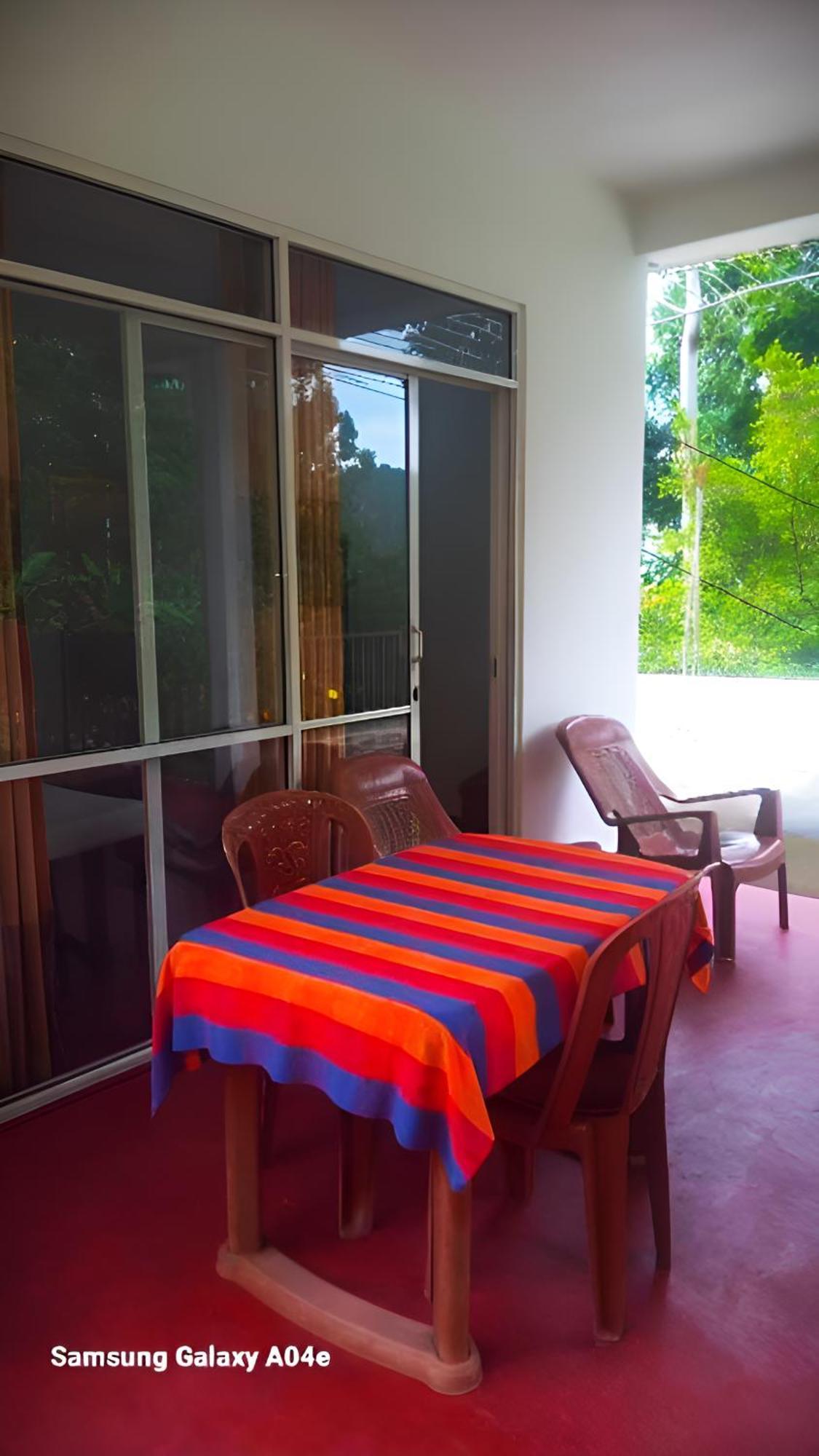 Senehas Homestay Ella Extérieur photo